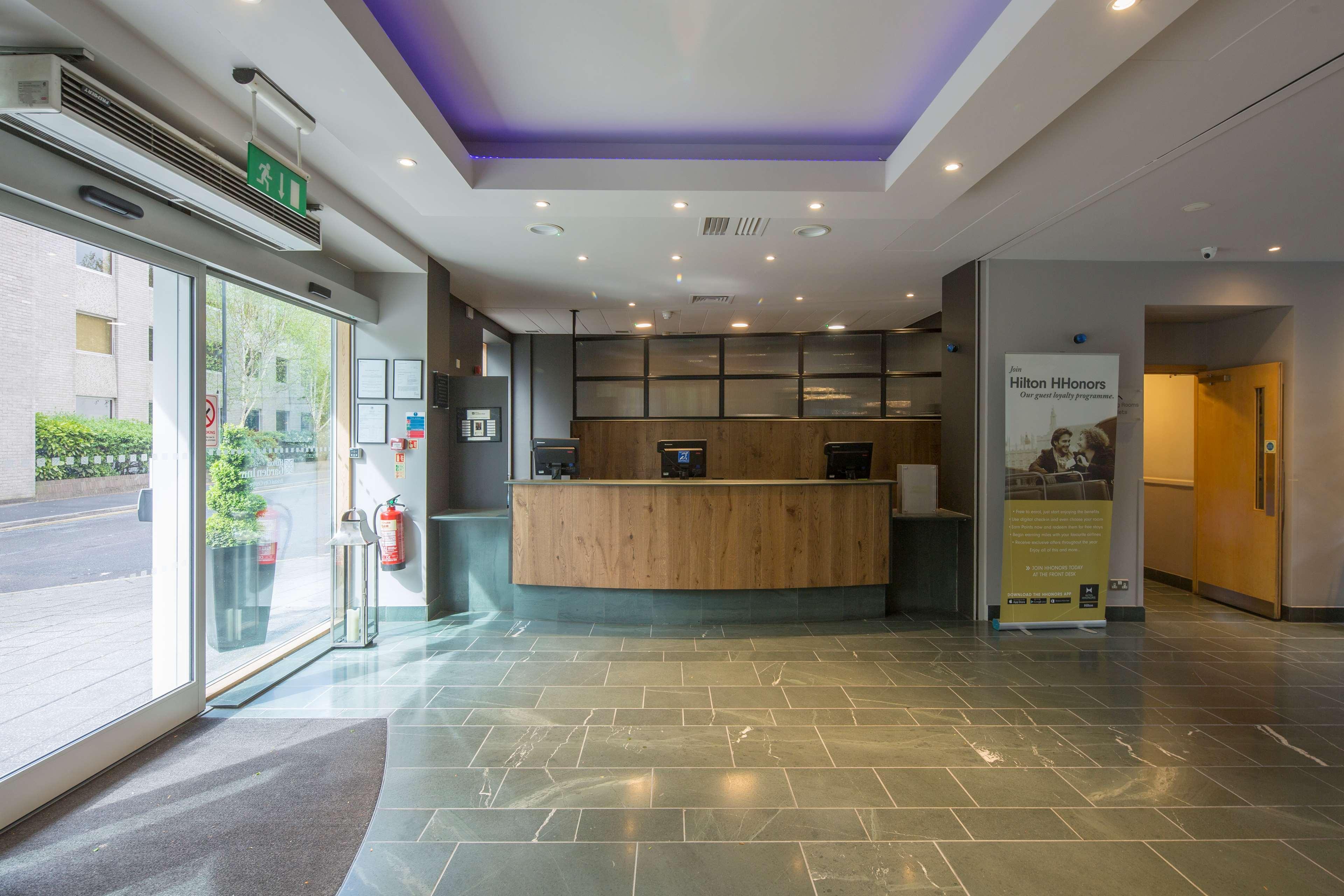 Hilton Garden Centre Hotell