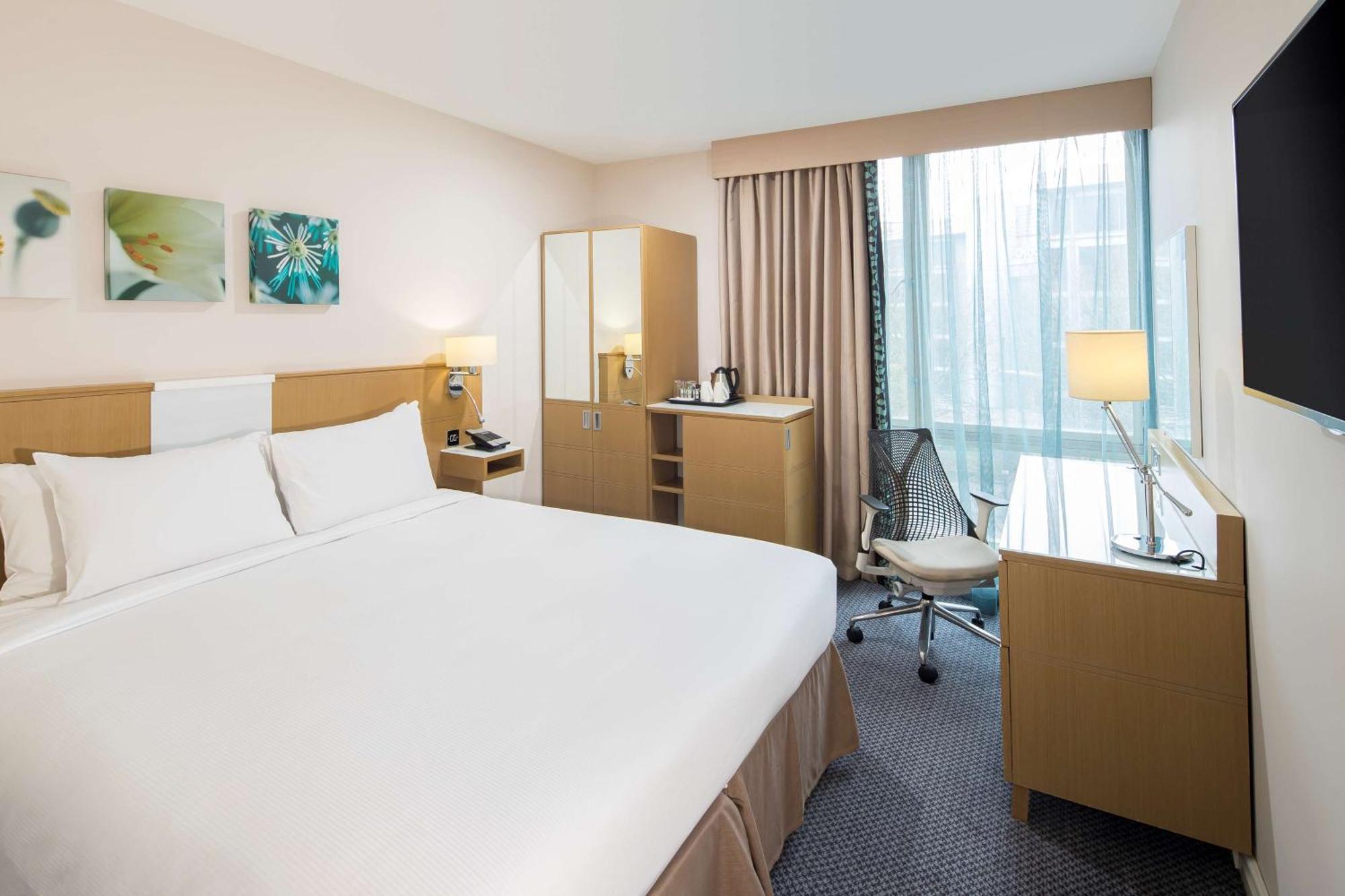Hotell Hilton Garden Centre 4*